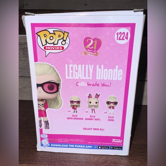Super CuteFunko Pop Movies Legally Blonde Vinyl Figure Elle with Bruiser #1224 - Picture 5 of 9